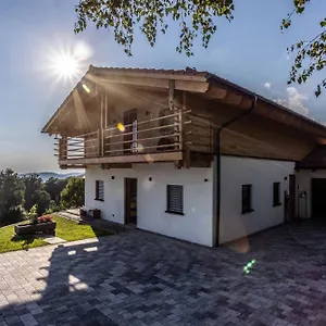 Bergchaletweitblick Chalet